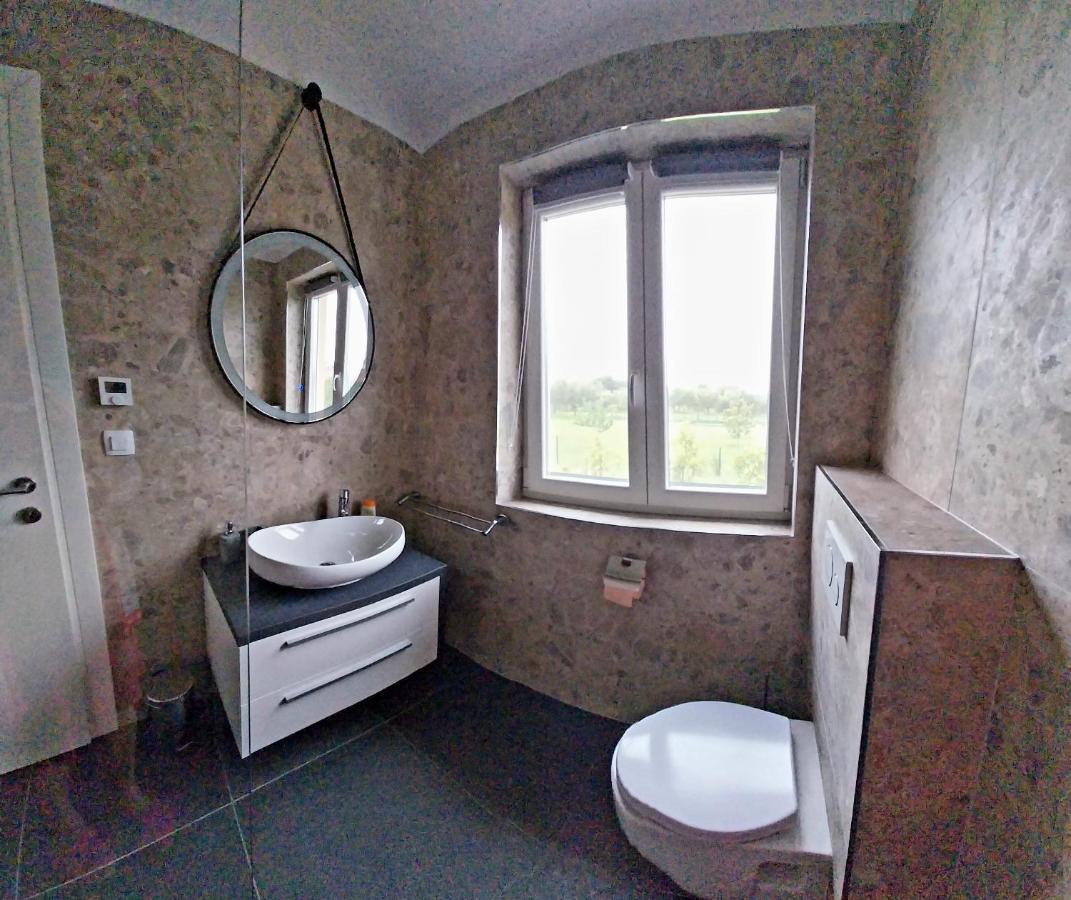 Vila Dubravka - Schoen Und Komfortabel Inmitten Von Olivenbaeumen Und Weinbergen Mit Whirlpool Valtura Dış mekan fotoğraf