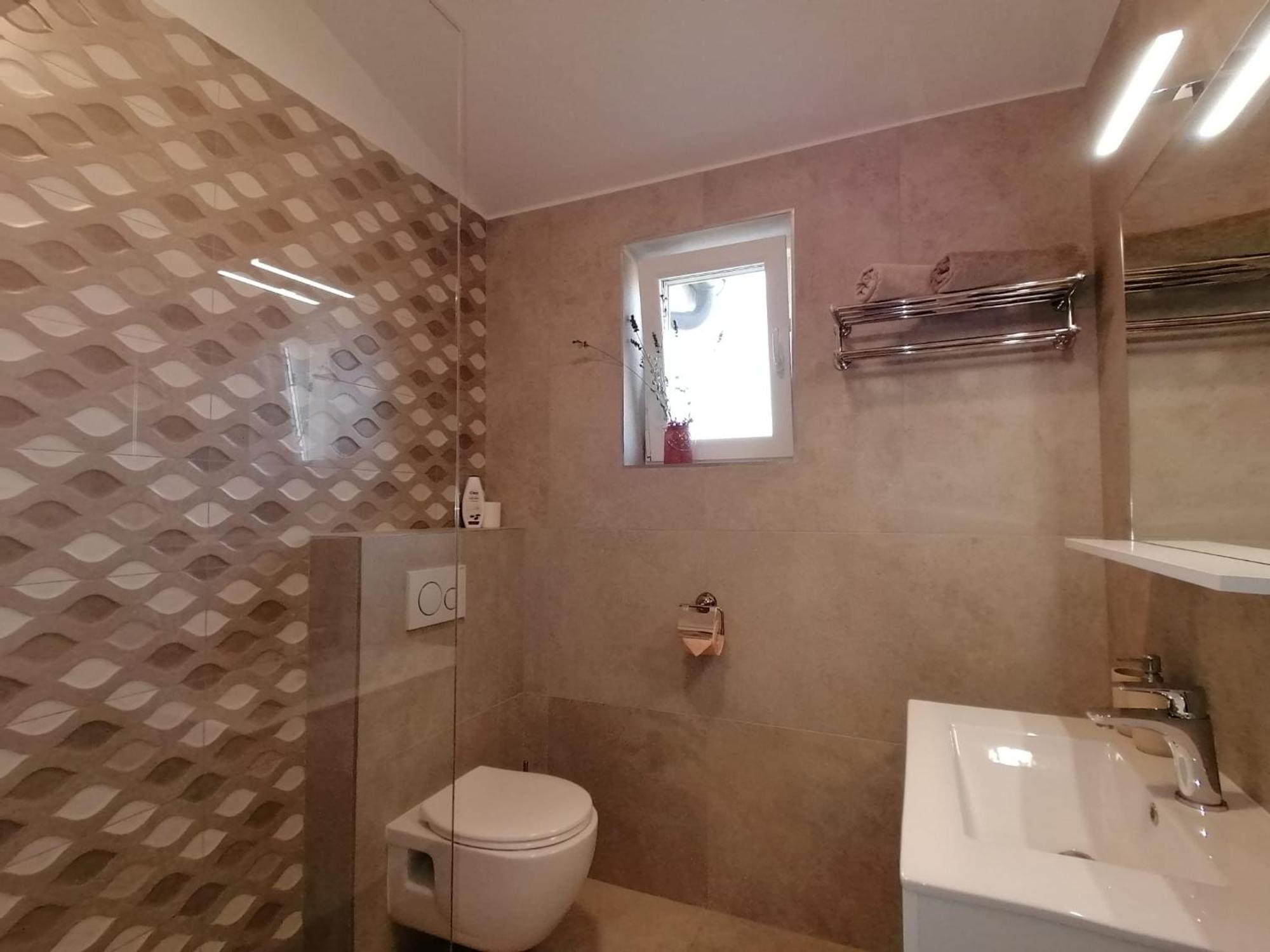 Vila Dubravka - Schoen Und Komfortabel Inmitten Von Olivenbaeumen Und Weinbergen Mit Whirlpool Valtura Dış mekan fotoğraf